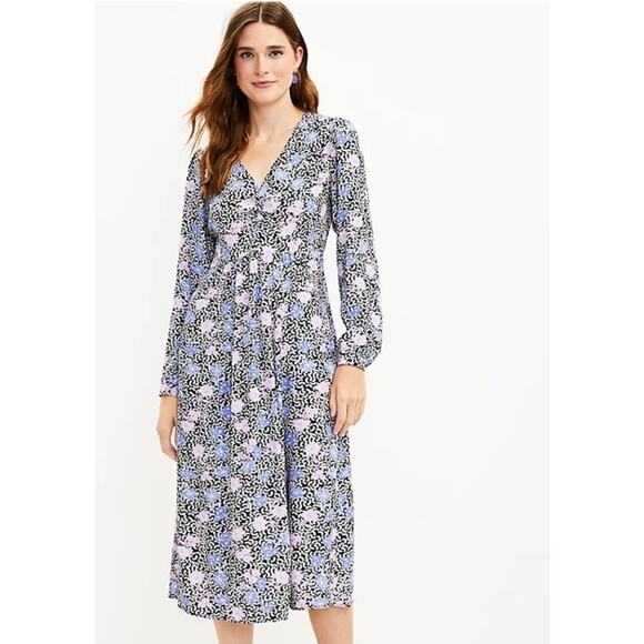 LOFT Dresses & Skirts - Loft Womens Ruched Midi Dress 6 Black Purple Floral V Neckline Long Sleeve